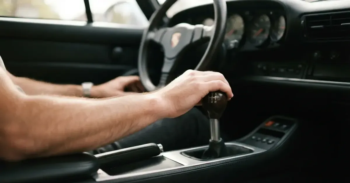Porsche patentuje wirtualny manual. Przyszłość skrzyń biegów