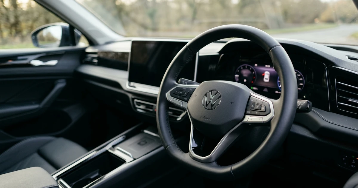 Volkswagen ID. Tiguan debiutuje w Polsce: elektryczny SUV stawia na klasyczną ergonomię i zasięg do 605 km